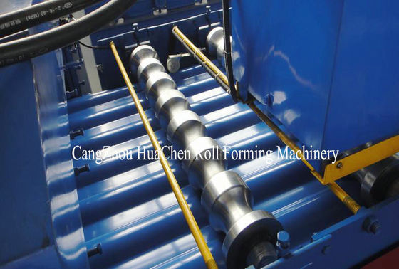 Сталь/металл Finnera застеклили крен плитки формируя управление PLC машины