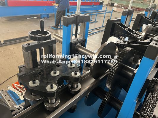 Одноклик CZ Purlin Interchange Roll Forming Machine Chain Drive