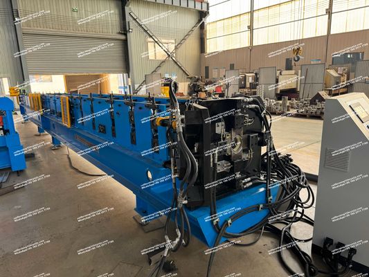 Машина для формования листов с дождевой струной с дождевой струной